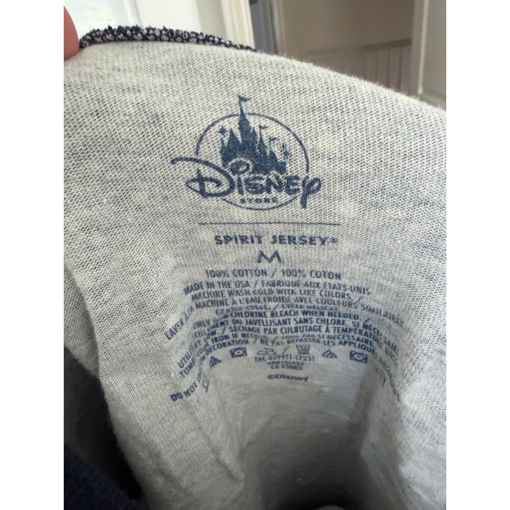 Disney RARE Peter Pan Neverland Spirit Jersey Collectors Fairytale Medium - Picture 3 of 3